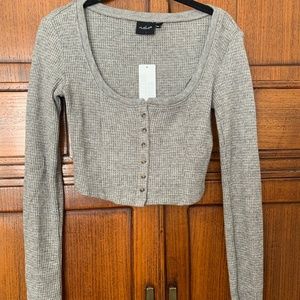 Urban Outfitter Low Cut Grey Button Down Cropped Long Sleeve